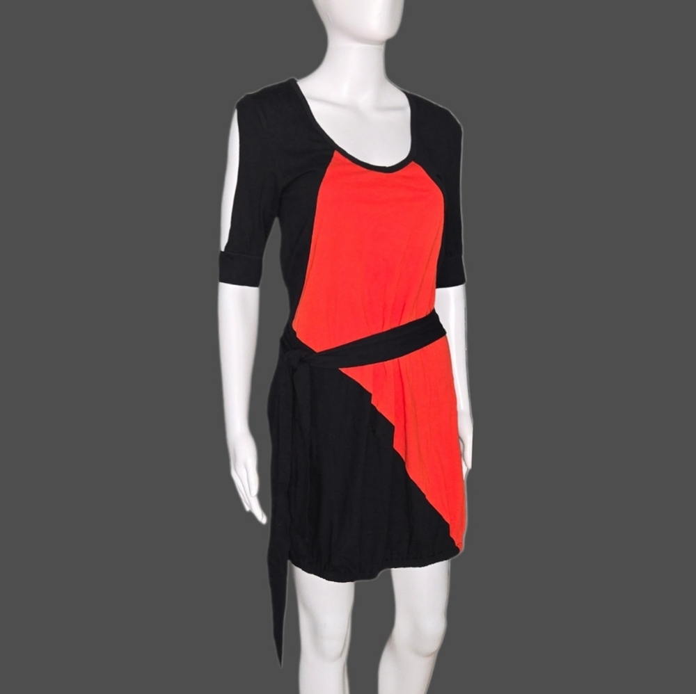 DARYL K Colorblock Red Black "Doctored"-Style Arm Cutouts Tie Waist Mini Dress P